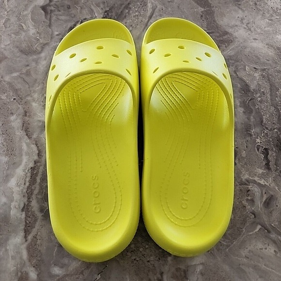 Crocs Classic Yellow Slides Sandals Slip On Foam Womens Size 11 Mens 9 - Picture 3 of 6
